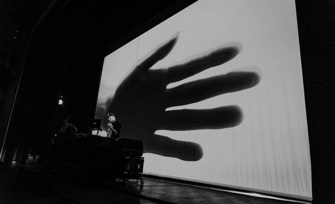 DJ Shadow @ Ancienne Belgique (AB): Scratcht sneller dan zijn schaduw